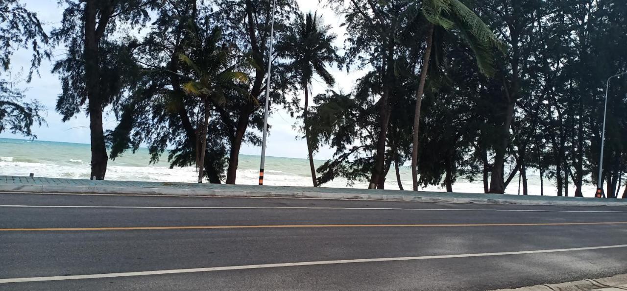 Sammy Seaview Mae Ramphueng Beach Front Golden Elephant บ้านช้างทองวิวทะเลหน้าหาดแม่รำพึง Rayong Buitenkant foto